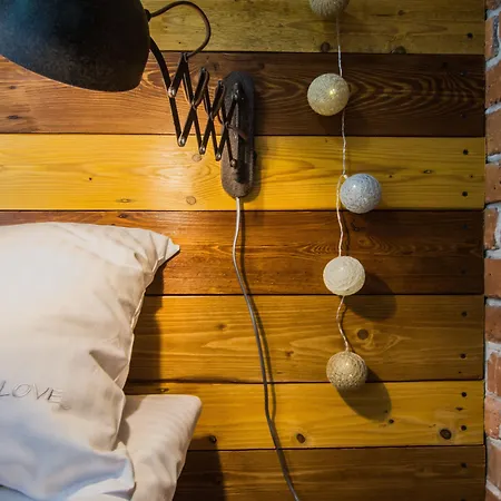 Hotelove Z Biokominkiem Stara Kuźnia *