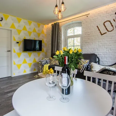 Hotelove Z Biokominkiem Stara Kuźnia Apartament