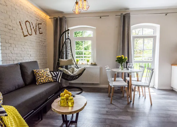 Hotelove Z Biokominkiem Stara Kuznia Lägenhet