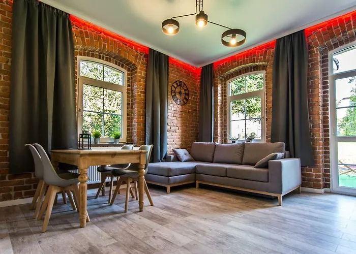 Lägenhet Hotelove Z Biokominkiem Stara Kuznia