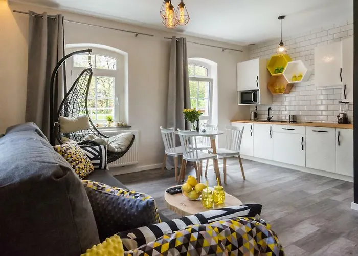 Hotelove Z Biokominkiem Stara Kuznia Lägenhet