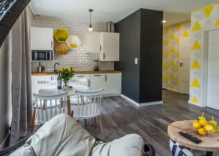 Lägenhet Hotelove Z Biokominkiem Stara Kuznia